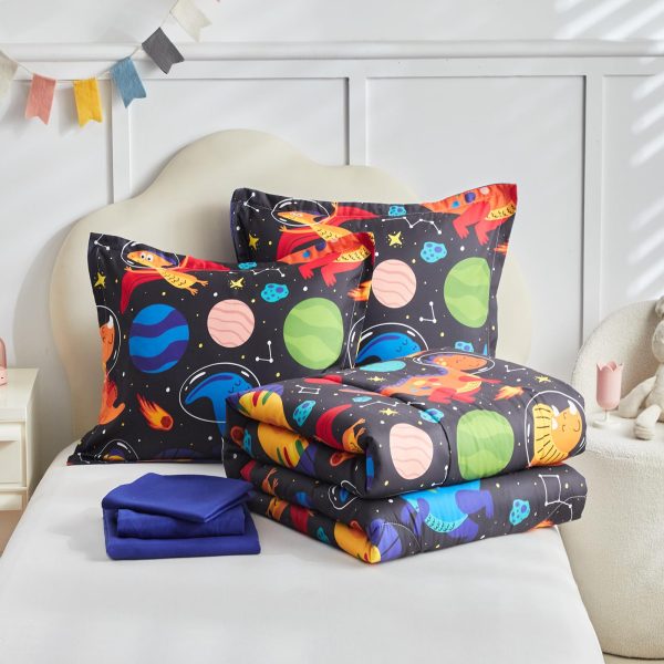 Space planet pattern bedding set