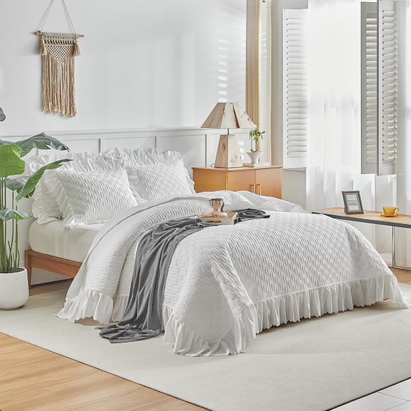Grey ruffled quilted duvet set