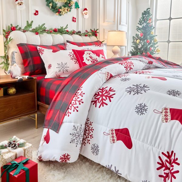 Snowflake Red Truck and Printed Christmas Quilt Set